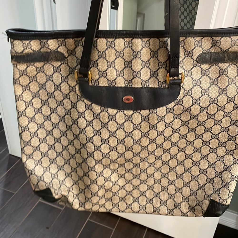 Vintage Gucci handbag